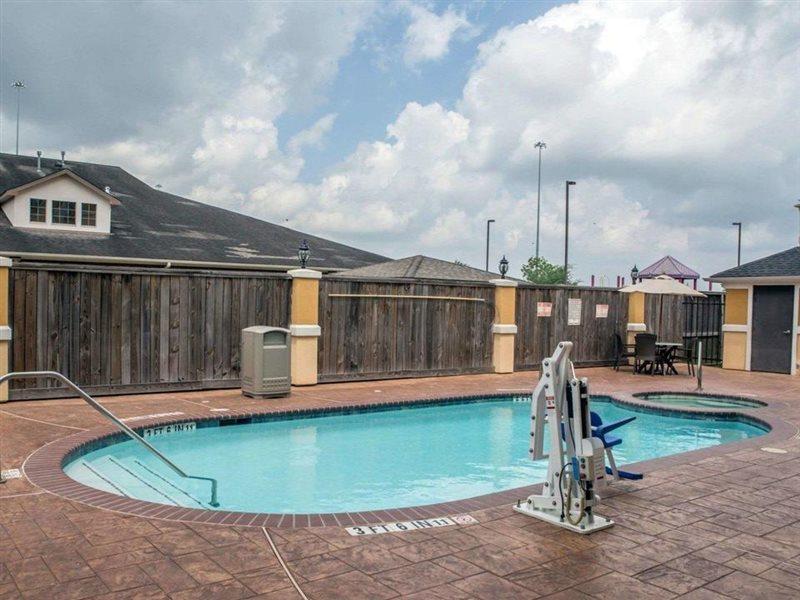 Sleep & - Houston South Pearland